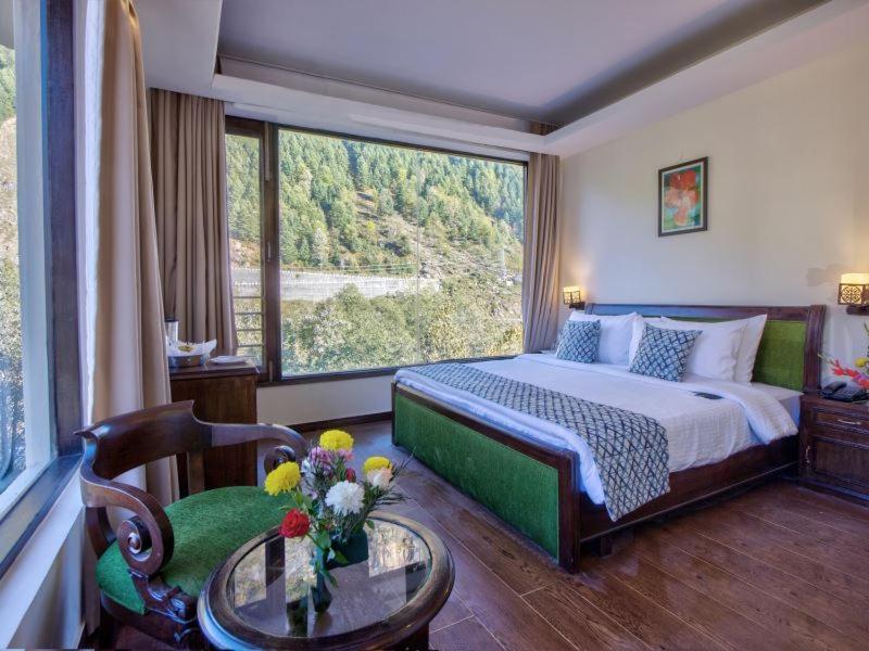 The Katoch Grand Resort Manāli Extérieur photo